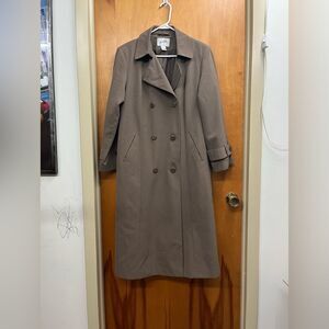 Jacqueline Ferrar Classic olive green Double-Breasted Women's Coat